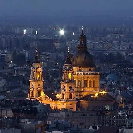 Révay 6 By Corall * Budapest